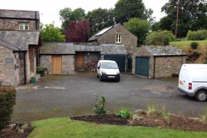 Landscaping work Kirkby Lonsdale driveway using reclaimed materials